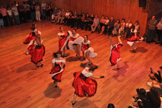 min 2010 10 10 station danse 291